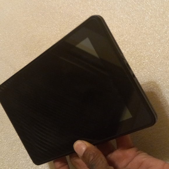 Kindle Tablet For the low - Picture 3 of 3